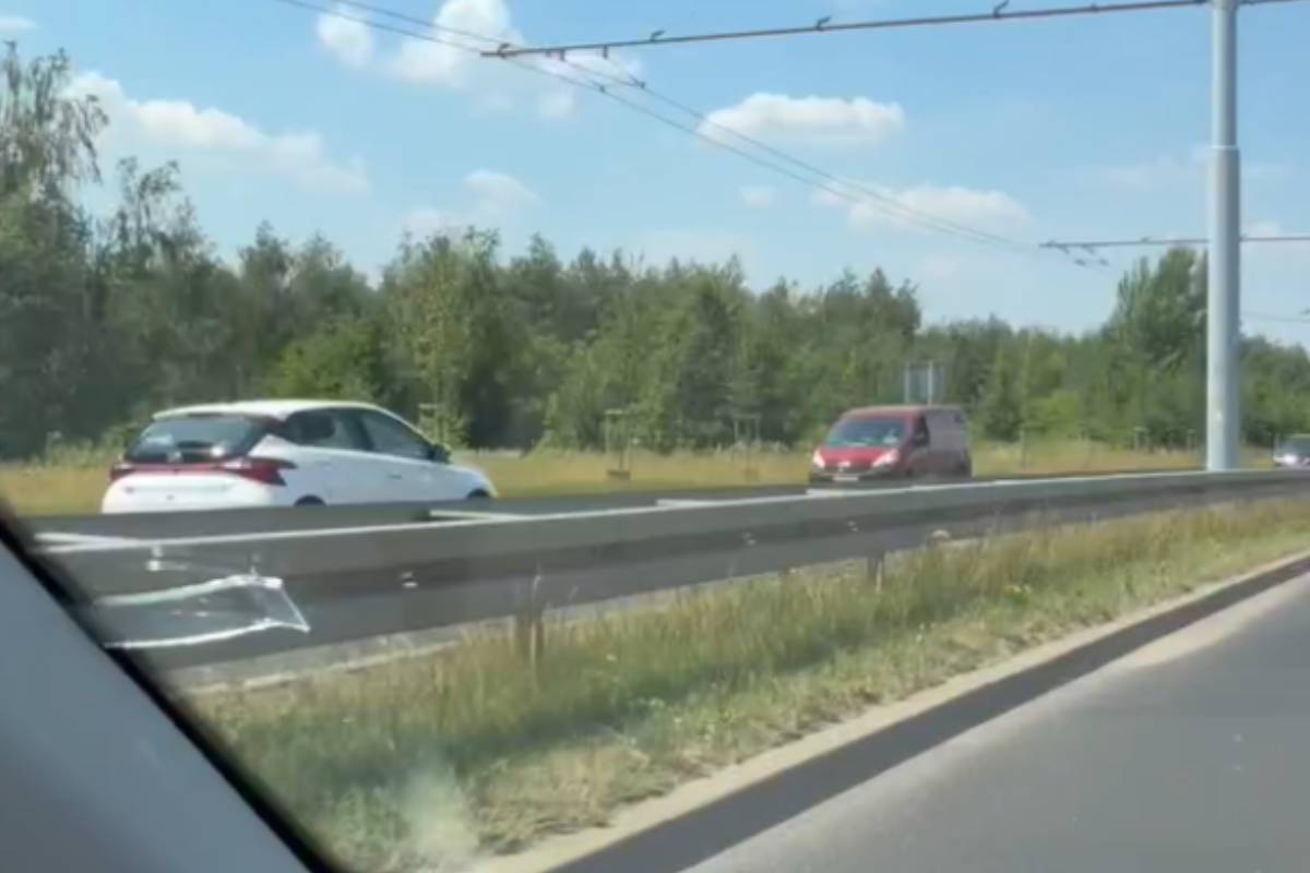 Kierowca białego Hyundaia jechał pod prąd ul. Jana Pawła II