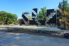 scena na placu litewskim b4cbb51b99d0