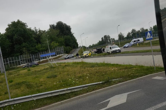 dachowanie daci po zderzeniu ze skoda na rondzie 100lecia kul 854d31f8d83f