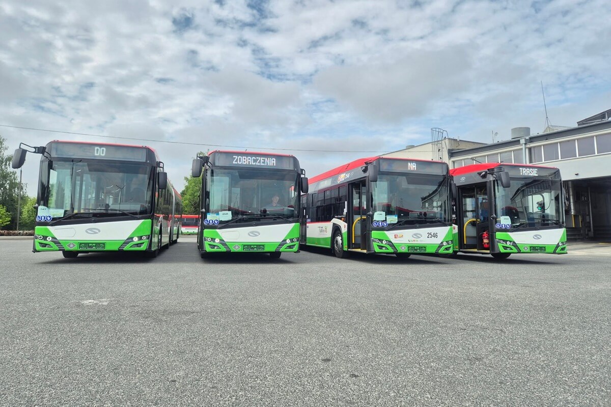 Nowe hybrydy już w zajezdni MPK Lublin. Solaris dostarczył pierwsze przegubowe autobusy