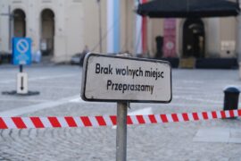 zamkniety parking przed archikatedra lubelska 14ceef8caa4b