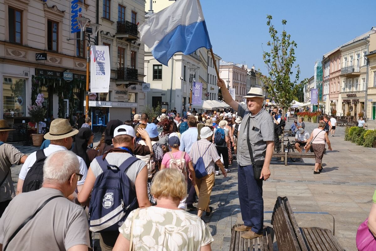 Ruszyła 48. Lubelska Piesza Pielgrzymka na Jasną Górę. Tłumy na ulicach Lublina. Pątnicy do pokonania mają 320 kilometrów 5 48. Lubelska Piesza Pielgrzymka z Lublina na Jasną Górę