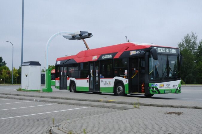 autobus elektryczny na petli wrobla 48c1540bcb83