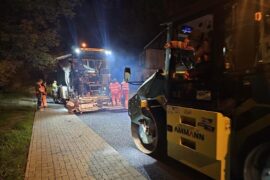 drogowcy ukladajacy asfalt na nadbystrzyckiej 8bfb23e01182
