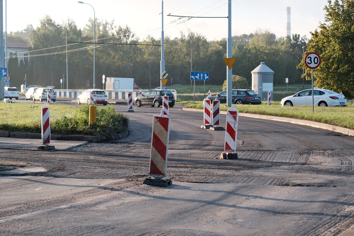 Wymiana asfaltu na al. Andersa, ul. Mełgiewskiej i ul. Turystycznej