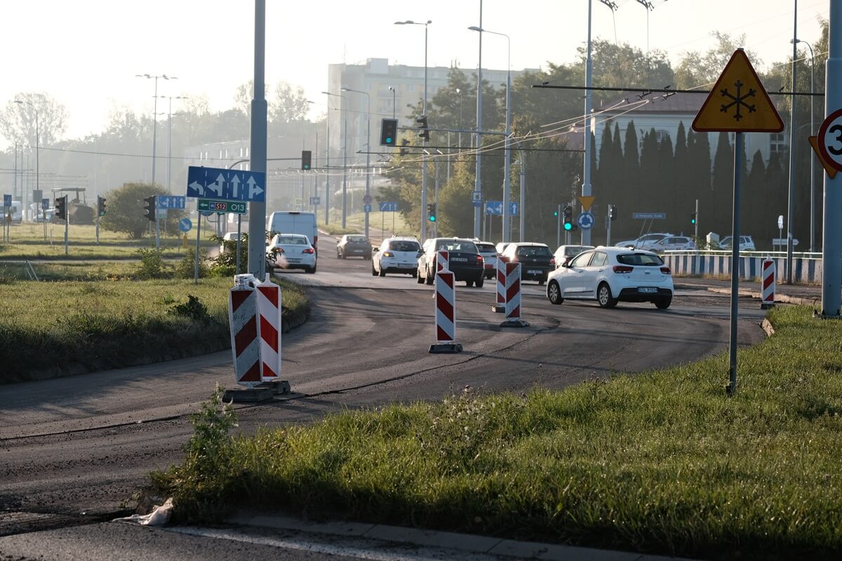 Wymiana asfaltu na al. Andersa, ul. Mełgiewskiej i ul. Turystycznej