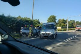 zderzenie osobowki i busa w luszczowie 3c3a4e884097