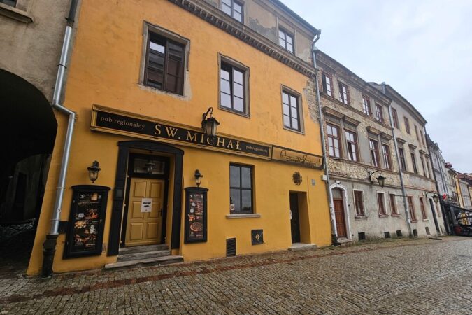 pub regionalny sw michal queen mama 26ef35b2d51a