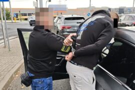 zatrzymanie 25 latka na raszynskiej 24abf875dbcb